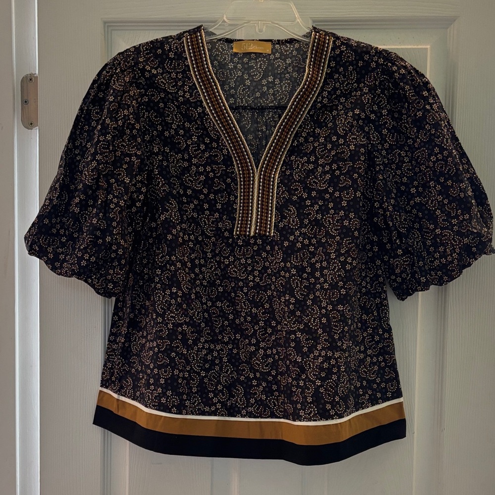 NWOT Elegant Black and Brown Women's Top